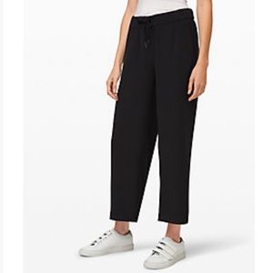 Lululemon On the Fly 7/8 wide leg pants